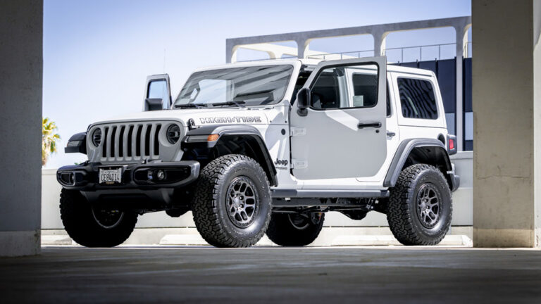 White 2022 JEEP SHAYNA-13