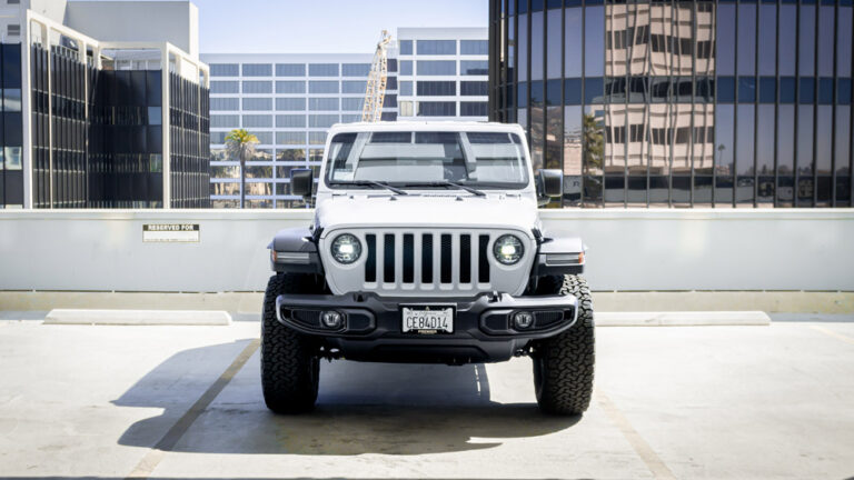 White 2022 JEEP SHAYNA-14