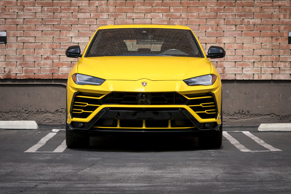 Yellow-Lamborghini-Urus-16