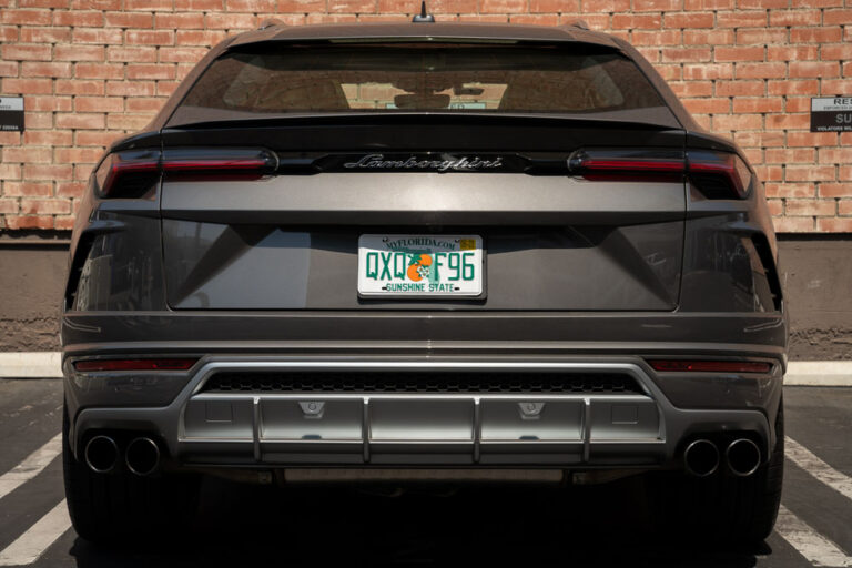 grey-urus-11