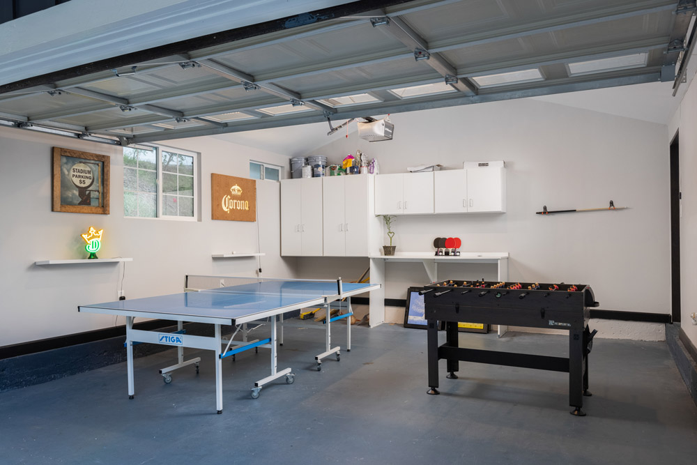 Hidden Valley Pl - Beverly Hills, 3 Bd, 4 Ba, Newly Renovated, Large Backyard, Private, Mini Basketball, Putting Green, Gym-Office, Canyon Views-32