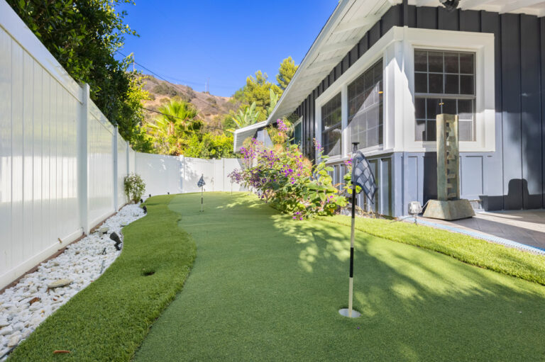 Hidden Valley Pl - Beverly Hills, 3 Bd, 4 Ba, Newly Renovated, Large Backyard, Private, Mini Basketball, Putting Green, Gym-Office, Canyon Views-46