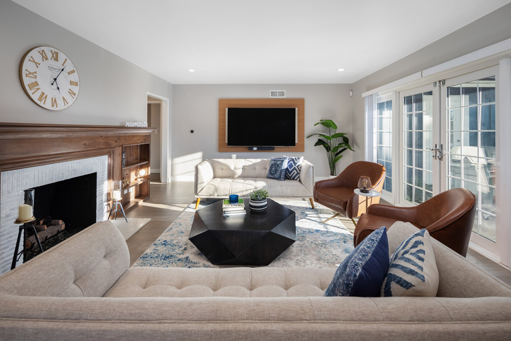 Hidden Valley Pl - Beverly Hills, 3 Bd, 4 Ba, Newly Renovated, Large Backyard, Private, Mini Basketball, Putting Green, Gym-Office, Canyon Views-8