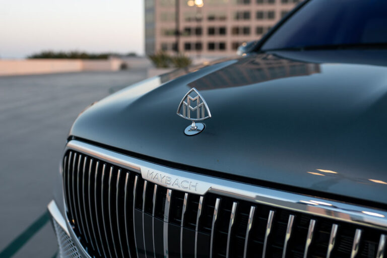 Maybach_suv-36