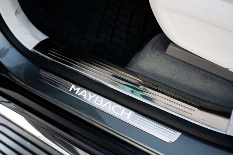 Maybach_suv-4