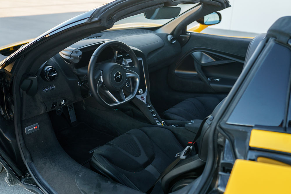 750s Spider Yellow-21