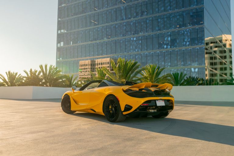 750s Spider Yellow-6