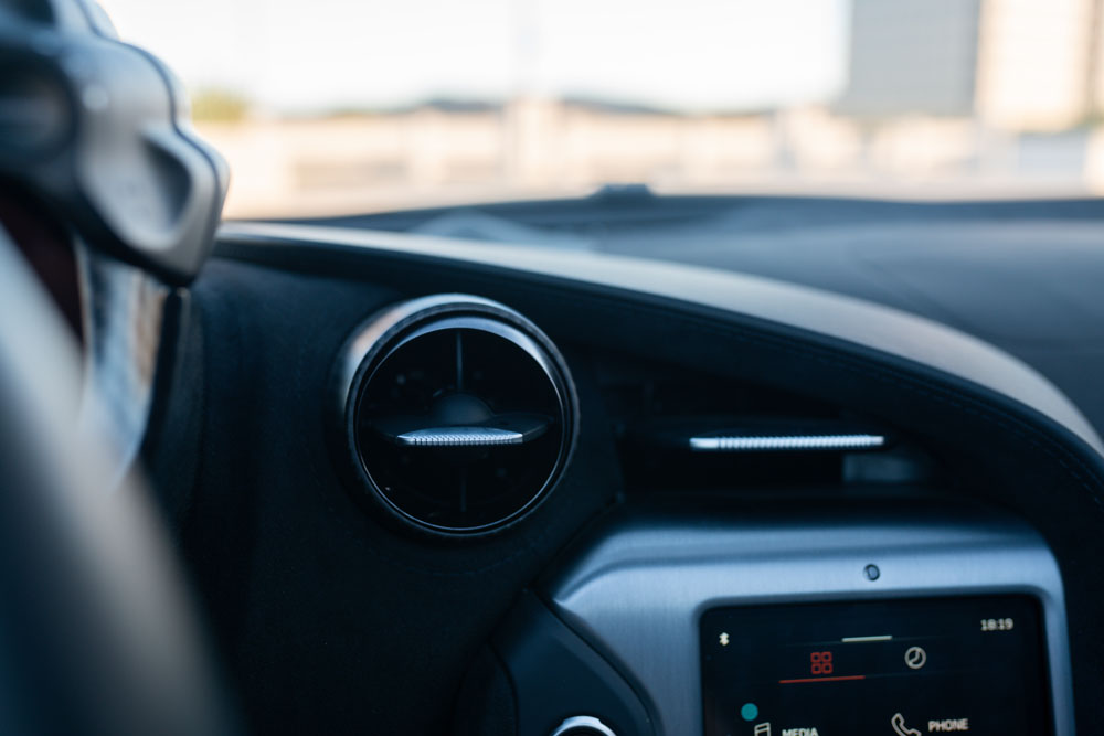 750s Spider Yellow-9