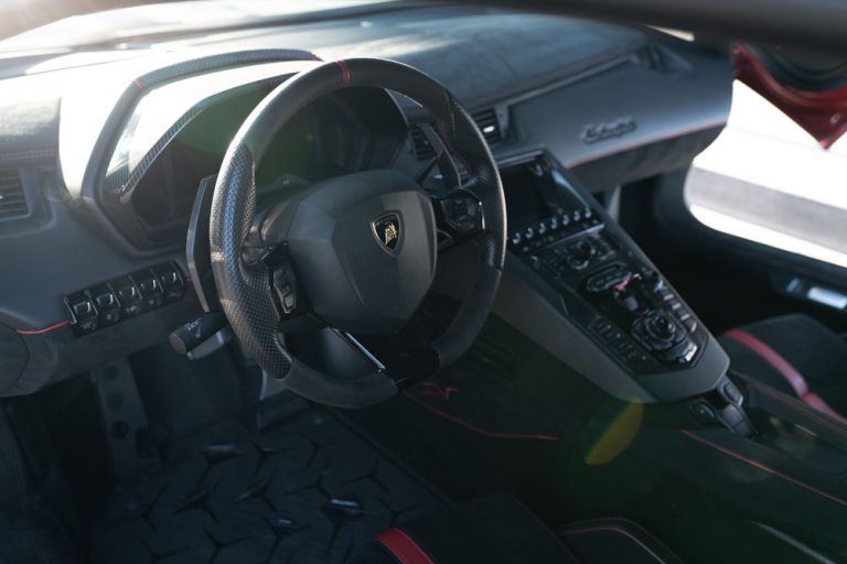 Aventador_SV-10