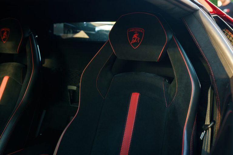 Aventador_SV-23