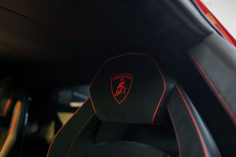 Aventador_SV-28