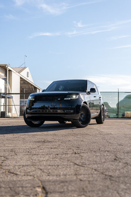 Black Range Rover with Wheels Photos-1