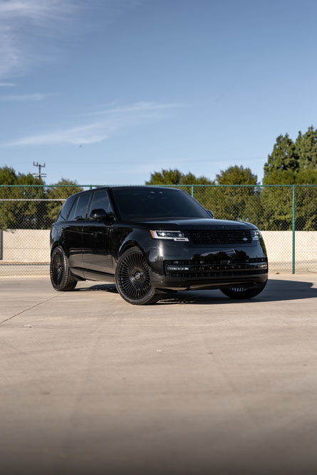 Black Range Rover with Wheels Photos-2