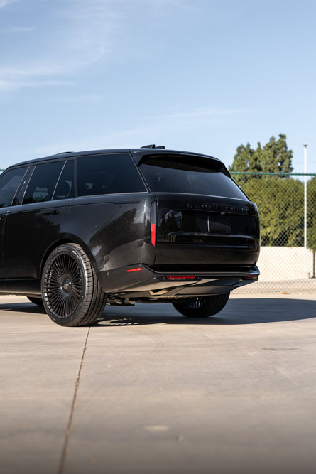 Black Range Rover with Wheels Photos no logo-2
