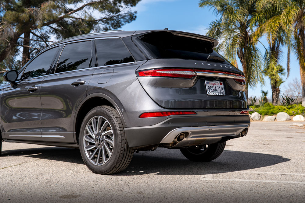 RR Auto Club Gray Lincoln Corsair Photos-13