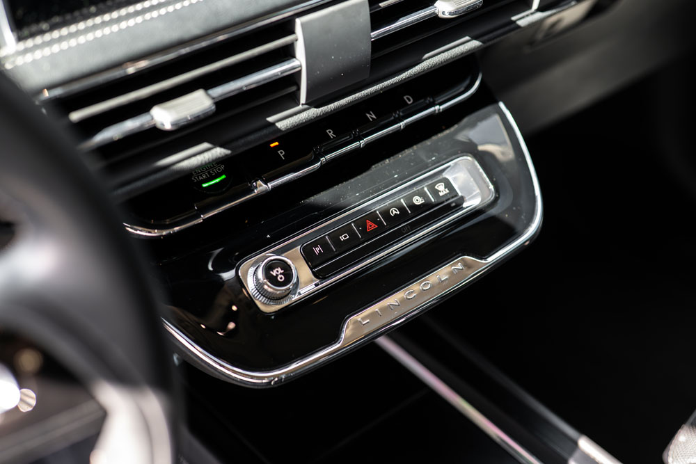 RR Auto Club Gray Lincoln Corsair Photos-16