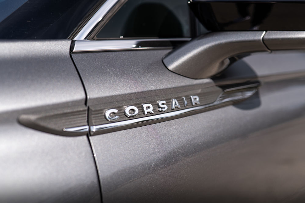 RR Auto Club Gray Lincoln Corsair Photos-17