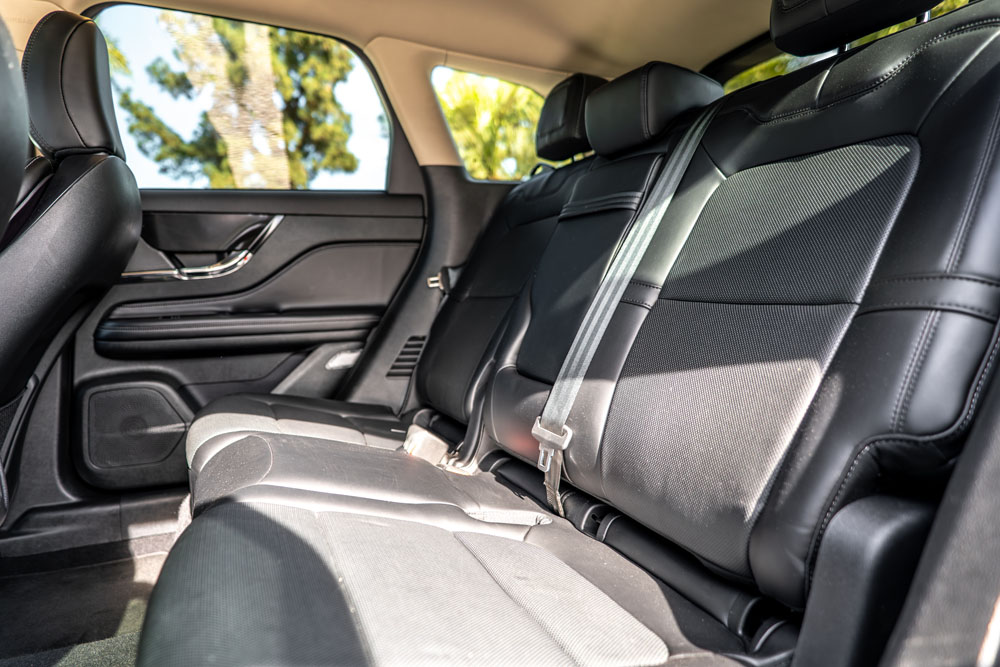 RR Auto Club Gray Lincoln Corsair Photos-19