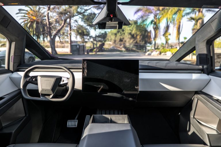 RR Auto Club Tesla CyberBeast Photos-18