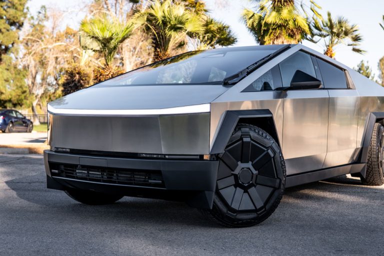 RR Auto Club Tesla CyberBeast Photos-9