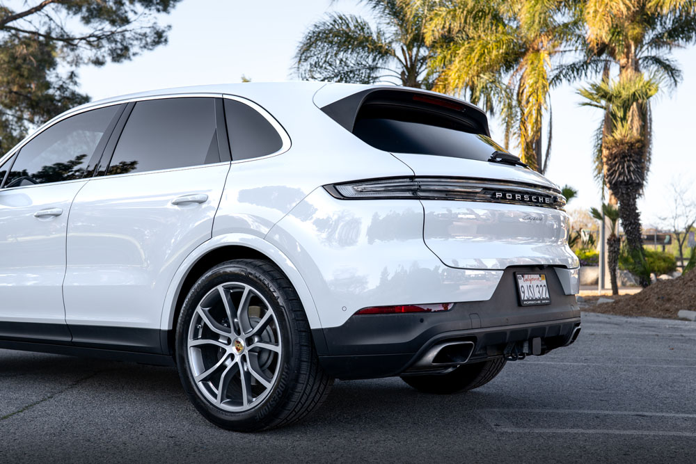 RR Auto Club White Porsche Cayenne Photos-12