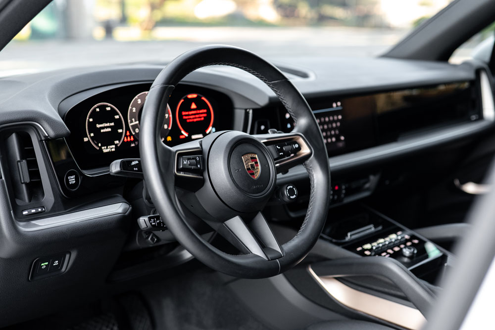 RR Auto Club White Porsche Cayenne Photos-13