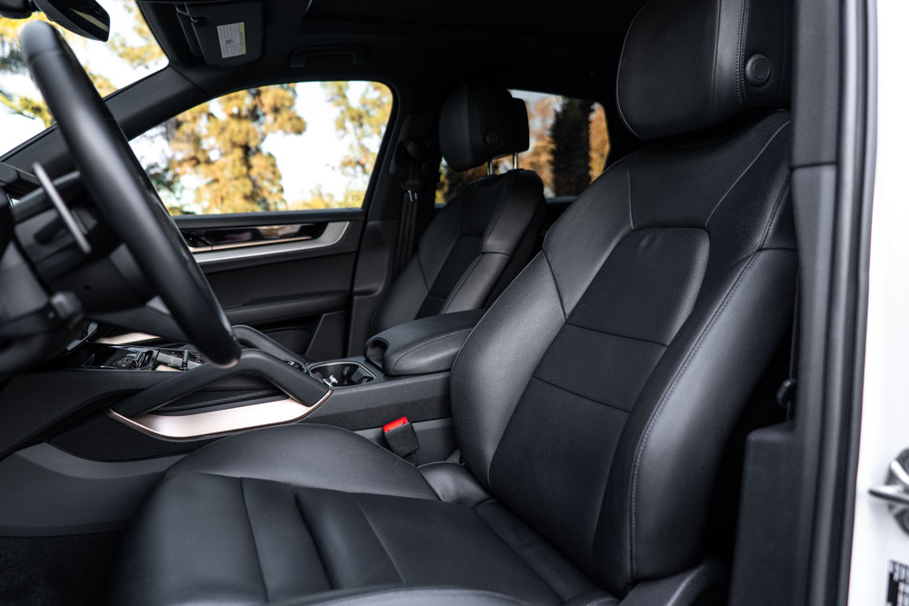 RR Auto Club White Porsche Cayenne Photos-16