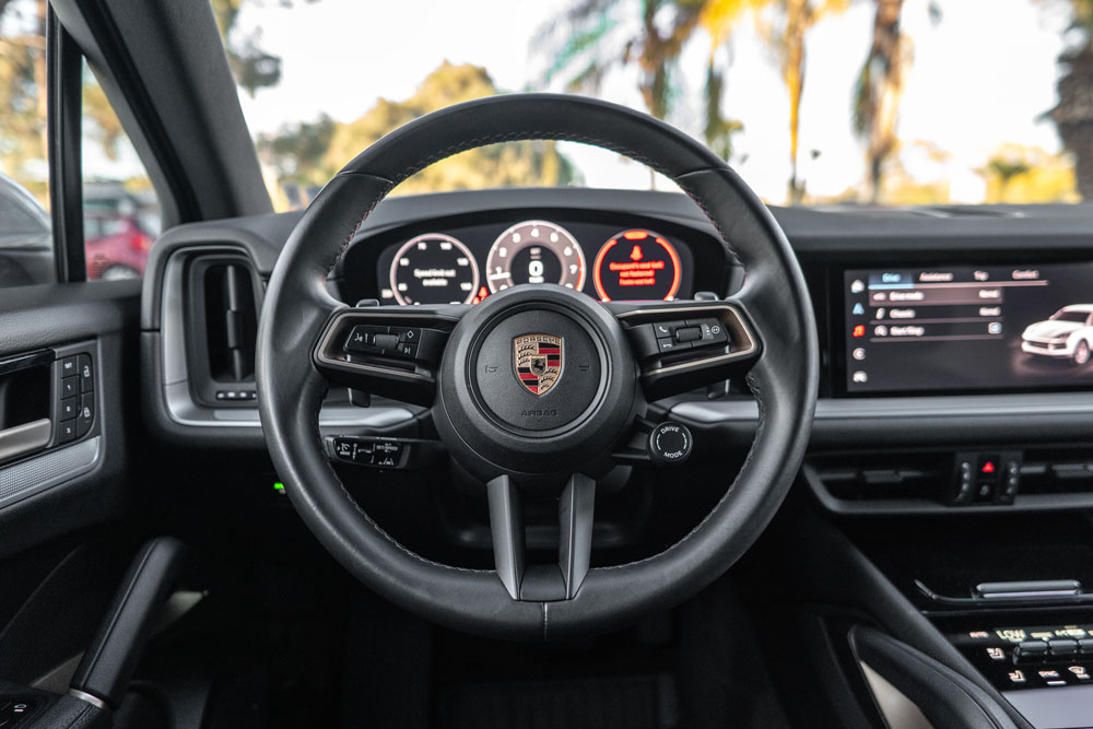 RR Auto Club White Porsche Cayenne Photos-19