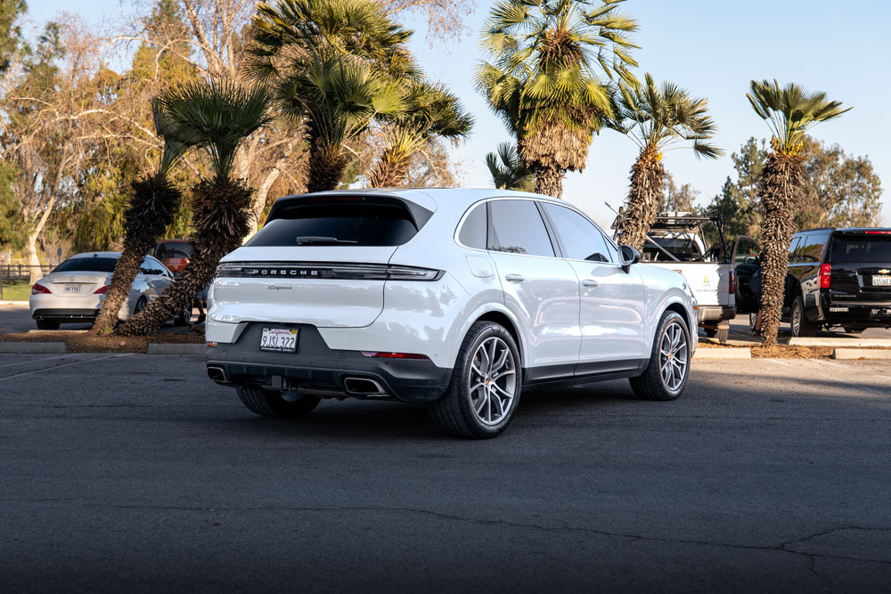 RR Auto Club White Porsche Cayenne Photos-4
