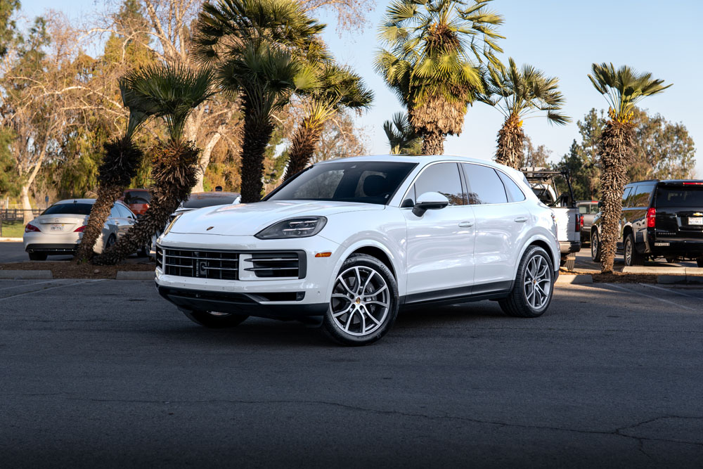 RR Auto Club White Porsche Cayenne Photos-8