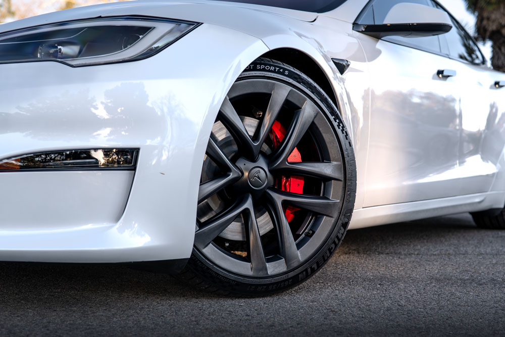 RR Auto Club White Tesla Model S Plaid Photos-11_1