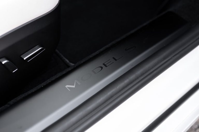 RR Auto Club White Tesla Model S Plaid Photos-16