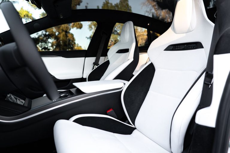 RR Auto Club White Tesla Model S Plaid Photos-17_1