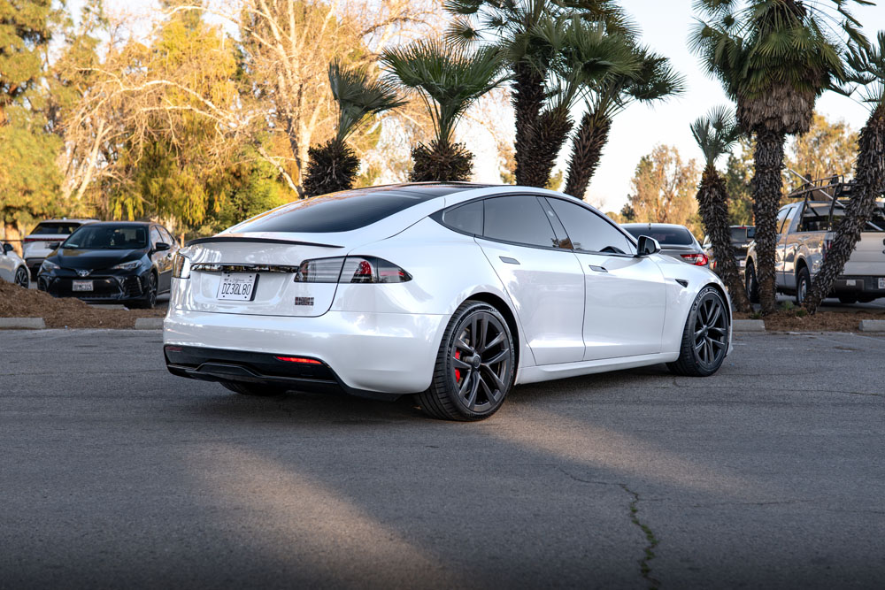 RR Auto Club White Tesla Model S Plaid Photos-4