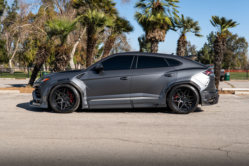 RR Auto Club Widebody Lamborghini Urus Photos-7