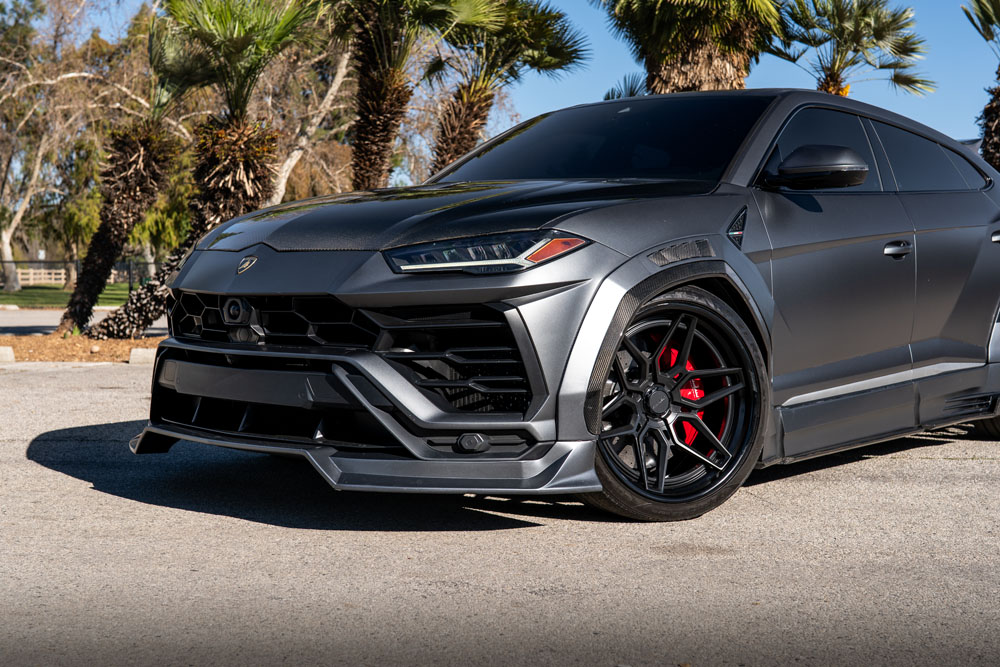 RR Auto Club Widebody Lamborghini Urus Photos-9