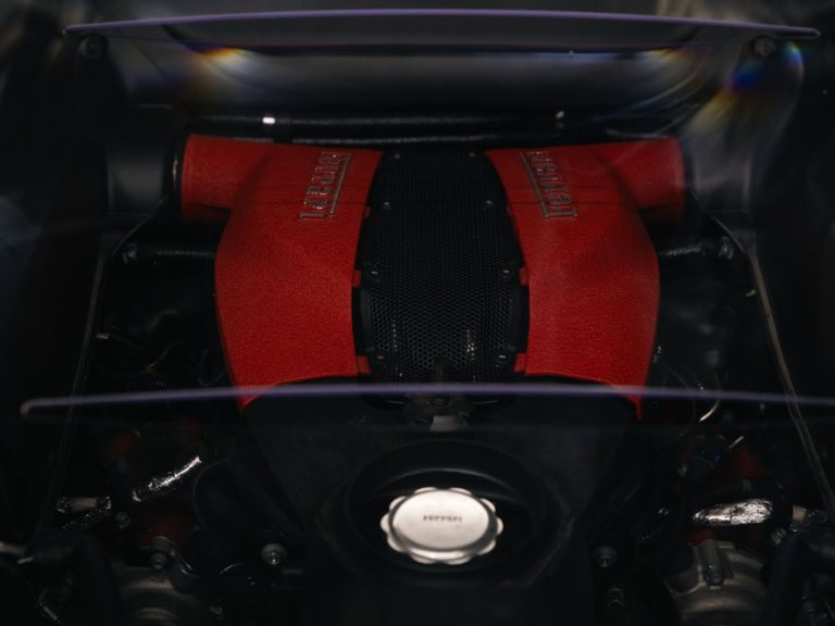 SCE_Ferrari_F8_014