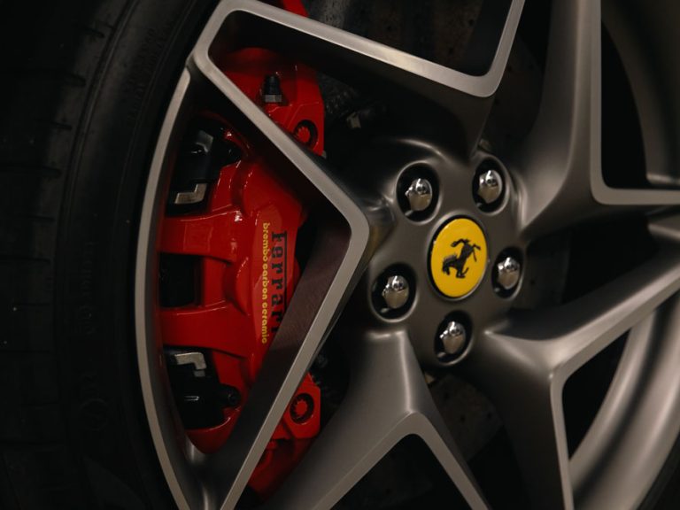 SCE_Ferrari_F8_021