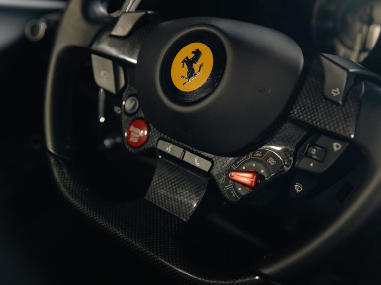 SCE_Ferrari_F8_046