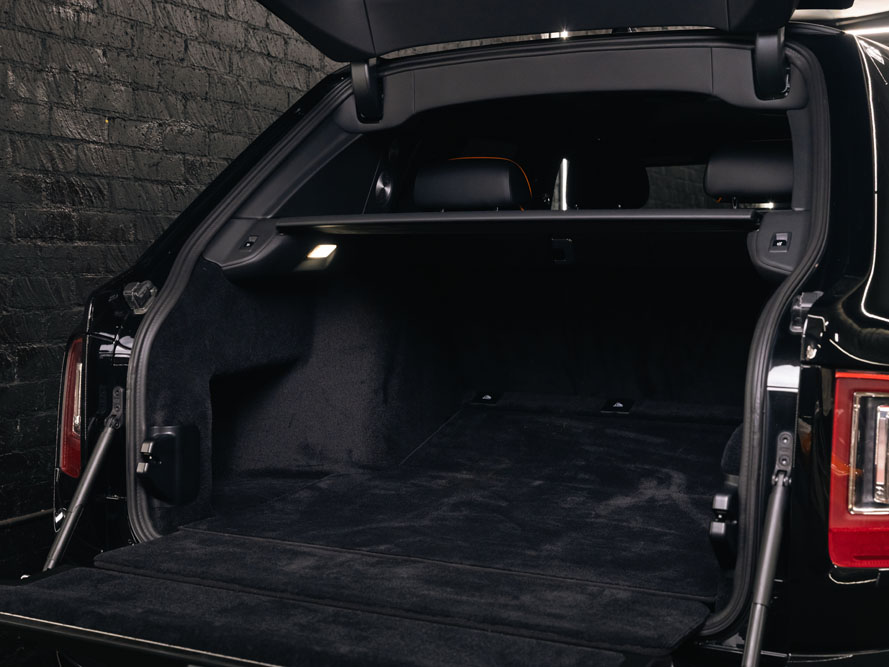 SCE_RollsRoyce_Cullinan_065