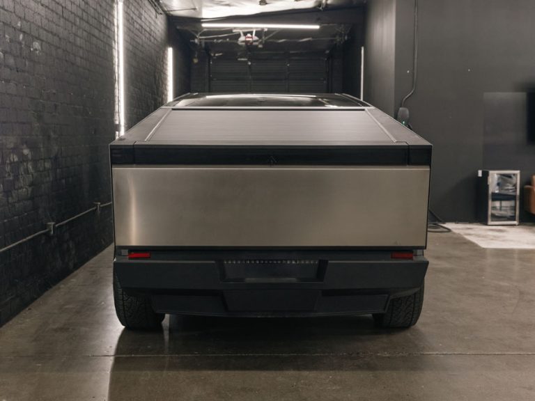 SCE_TeslaCybertruck_040