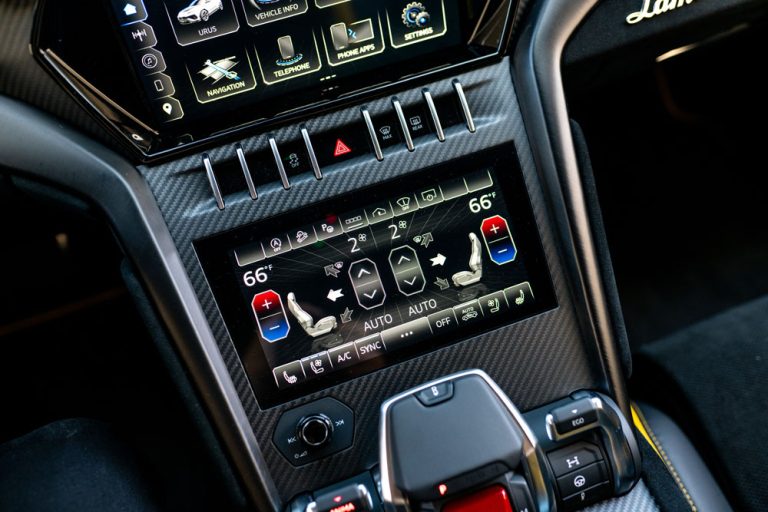 Urus_Perf_Yellow-15
