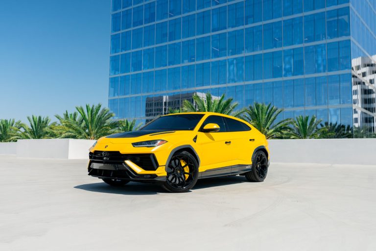 Urus_Perf_Yellow-2