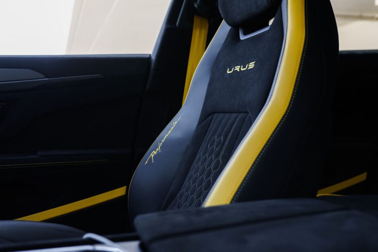 Urus_Perf_Yellow-27