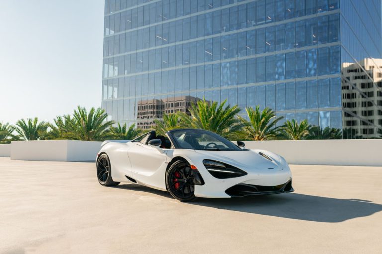 WHITE_720s-3