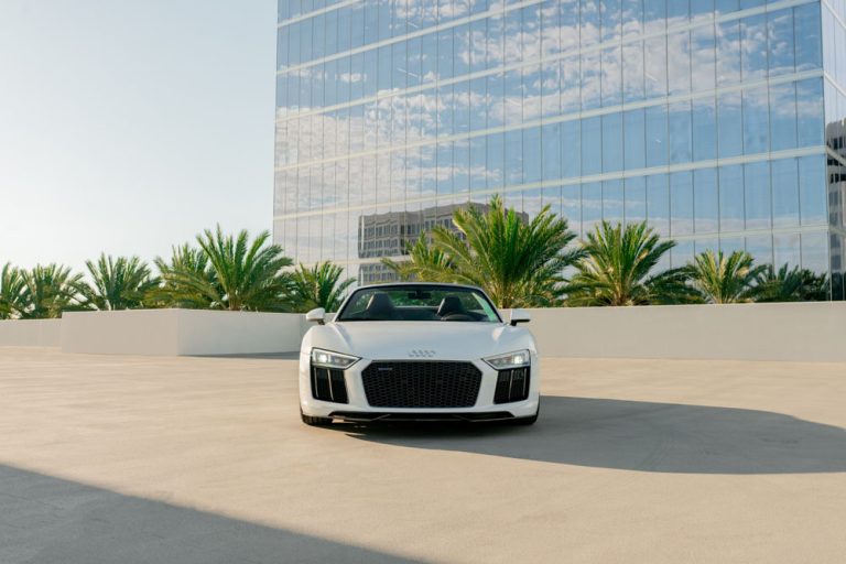 White_R8_Spyder-1