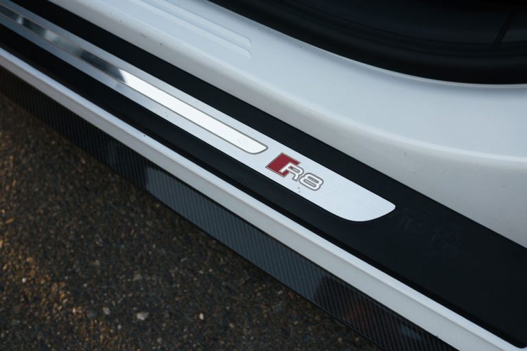 White_R8_Spyder-16