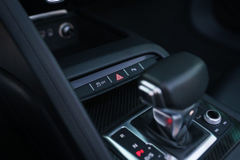 White_R8_Spyder-9