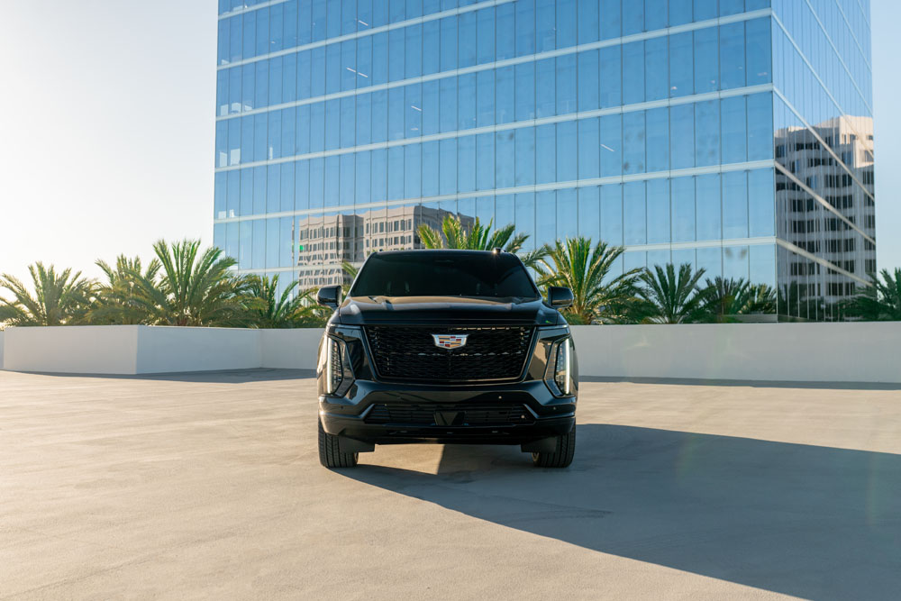 black_2025_escalade-1