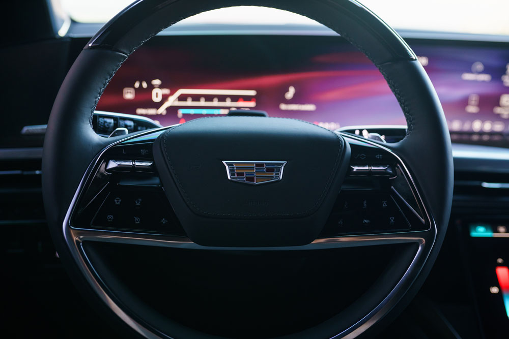 black_2025_escalade-12